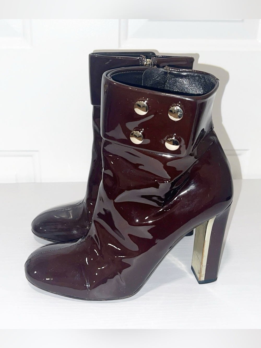 GUCCI Authentic Patent Leather Chocolate Brown Ankle Boot
